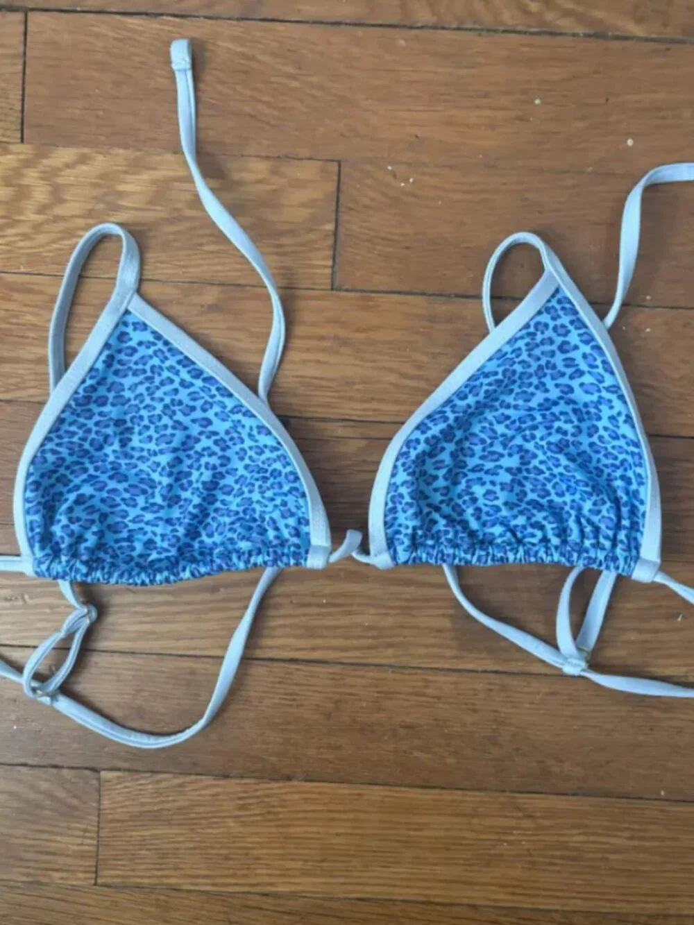 Frankies Bikinis set in Cobalt Cheetah